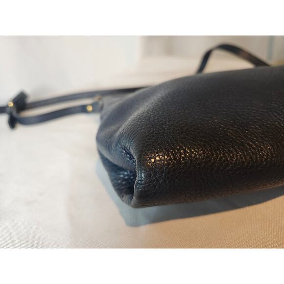 SOLD Prada Vitello Daino Crossbody Bag Navy pebbled calfskin leather - Picture 7 of 16